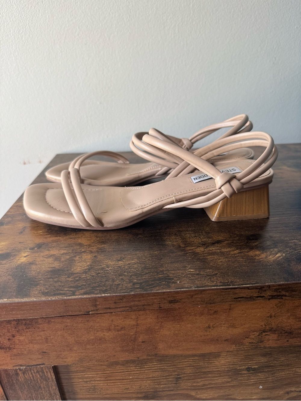 Steve Madden Womens 8.5 Nude Strappy Block Heel Sandals Square Toe Slingback - Picture 4 of 6
